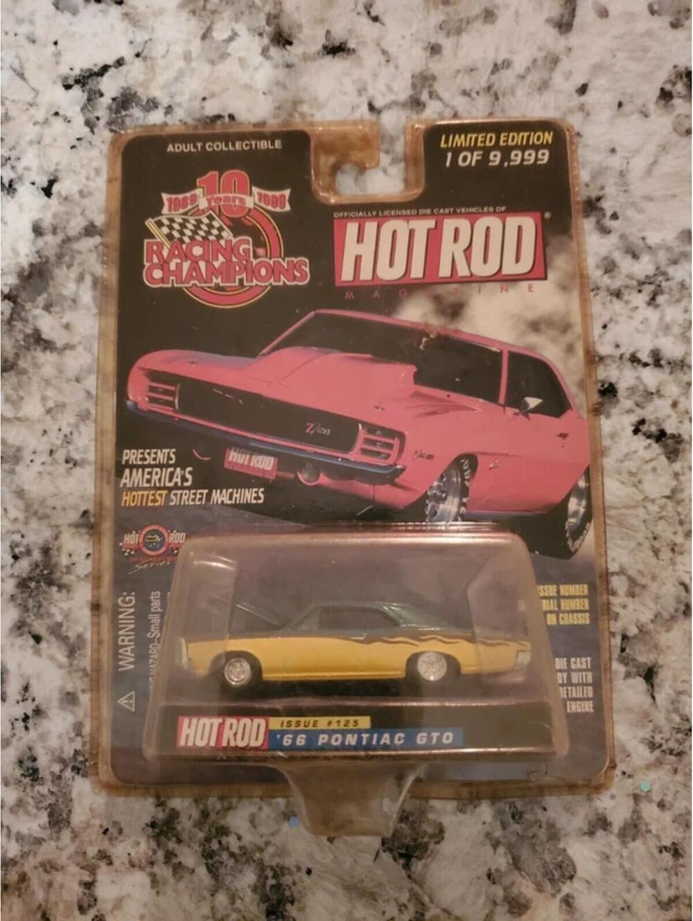 Racing Champions Hot Rod 1966 Pontiac GTO